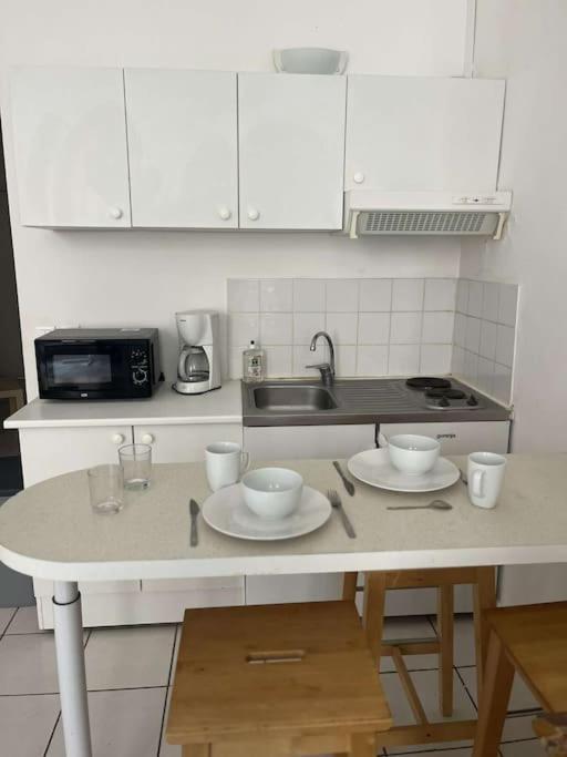Le Monnai Apartment Nimes Exterior photo