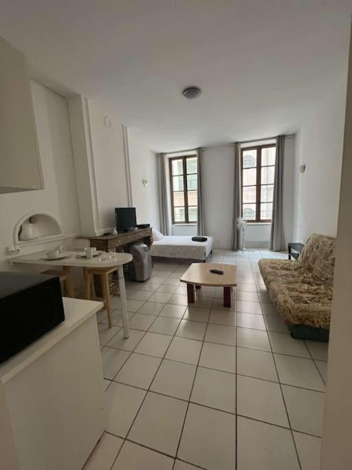 Le Monnai Apartment Nimes Exterior photo